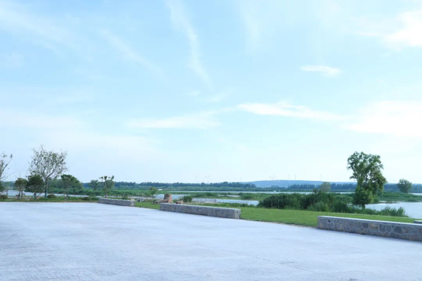 20250701縣領導現場推進“一地三用”等項目建設2.jpg